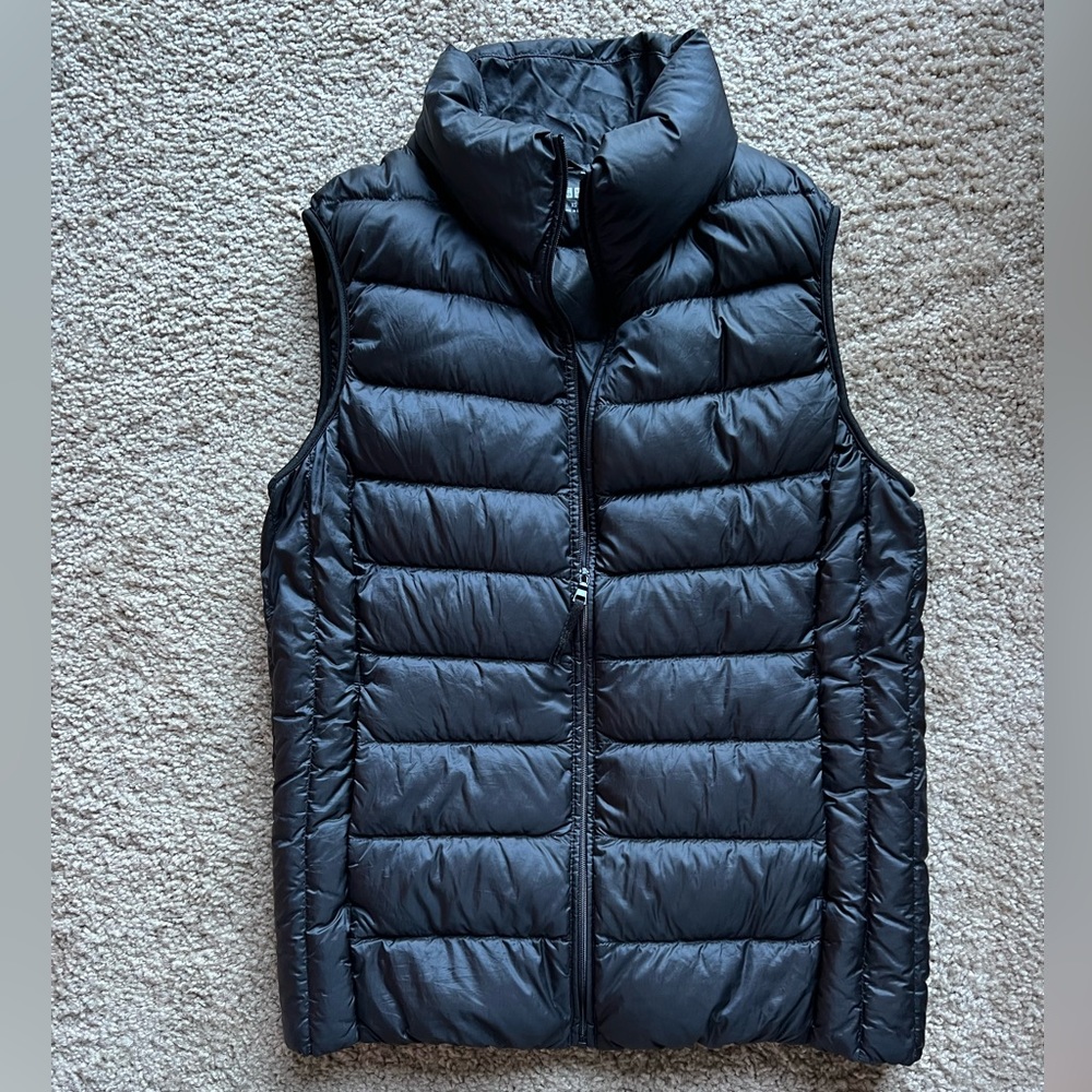 Lightweight puffer vest